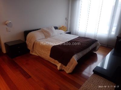 Apartamento de 3 alcobas en venta en Chico Navarra, Bogotá, 270 m² · foto 7 de 19