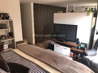 Apartamento de 2 alcobas en venta en Calleja Baja, Bogotá, 83 m² · foto 3 de 20
