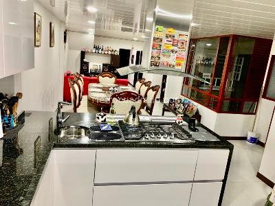 Casa de 5 alcobas en venta en Carabelas, Bogotá, 320 m² · foto 4 de 18
