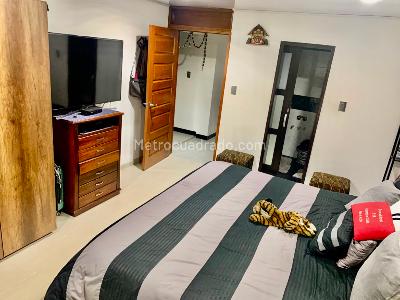 Casa de 5 alcobas en venta en Carabelas, Bogotá, 320 m² · foto 9 de 18