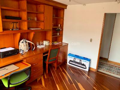 Apartamento en venta en Quinta Paredes, Bogotá · foto 7 de 18