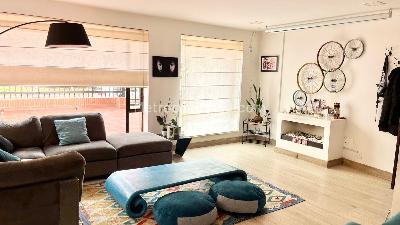 Apartamento en venta en La Carolina, Bogotá · foto 2 de 13