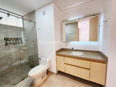Apartamento de 2 alcobas en venta en Chico Navarra Chico, Bogotá, 123 m² · foto 10 de 14