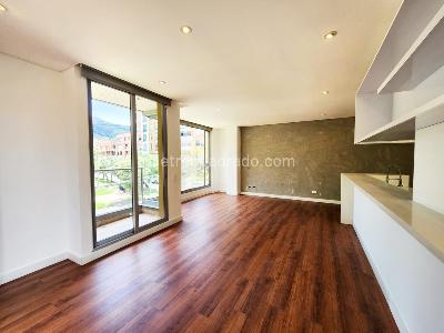 Apartamento de 2 alcobas en venta en Chico Navarra Chico, Bogotá, 123 m² · foto 5 de 14
