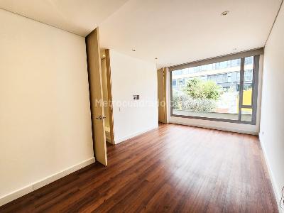 Apartamento de 2 alcobas en venta en Chico Navarra Chico, Bogotá, 123 m² · foto 8 de 14