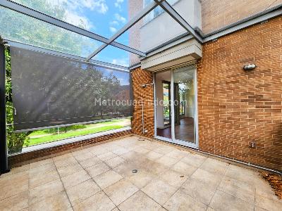 Apartamento de 2 alcobas en venta en Chico Navarra Chico, Bogotá, 123 m² · foto 9 de 14