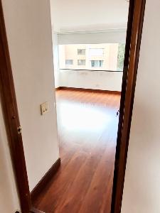 Apartamento de 4 alcobas en venta en Montearroyo, Bogotá, 250 m² · foto 5 de 11