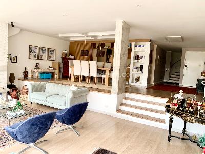 Apartamento de 3 alcobas en venta en Chico Oriental, Bogotá, 285 m² · foto 2 de 20