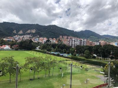 Apartamento de 4 alcobas en venta en La Carolina, Bogotá, 374 m² · foto 2 de 20