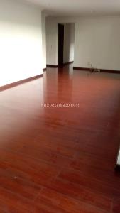 Apartamento de 2 alcobas en venta en Chico Reservado, Bogotá, 84 m² · foto 5 de 20