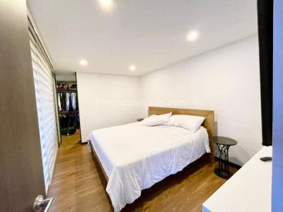 Apartamento de 3 alcobas en venta en Entrecedros, Bogotá, 116 m² · foto 6 de 16