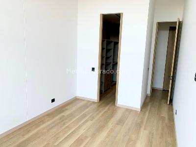 Apartamento de 2 alcobas en arriendo en Retiro Alto, Bogotá, 97 m² · foto 7 de 14