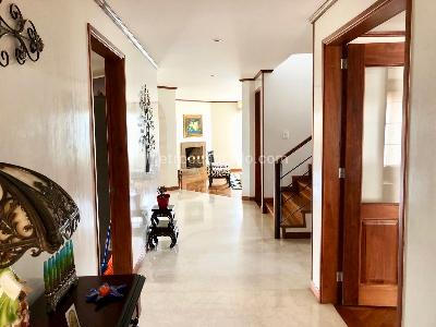 Casa de 4 alcobas en venta en San Jose De Bavaria, Bogotá, 500 m² · foto 4 de 19