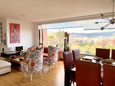 Apartamento de 3 alcobas en venta en Cerros De Suba, Bogotá, 225 m² · foto 4 de 19