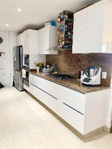 Apartamento de 3 alcobas en venta en Cerros De Suba, Bogotá, 225 m² · foto 6 de 19