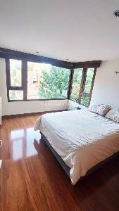 Apartamento de 3 alcobas en venta en Colina Gratamira, Bogotá, 132 m² · foto 2 de 8
