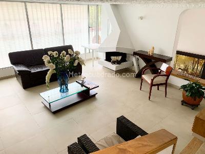 Casa de 5 alcobas en venta en Santa Paula, Bogotá, 280 m² · foto 2 de 19