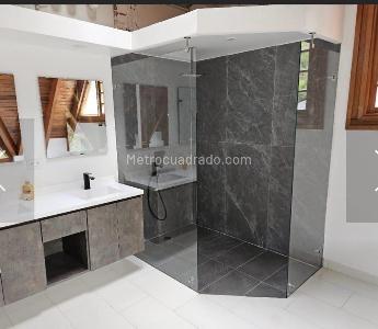 Casa de 3 alcobas en venta en Vereda El Hato, La Calera, 320 m² · foto 9 de 12