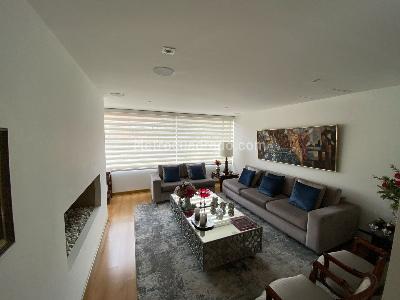 Apartamento de 2 alcobas en venta en Buganvilla Multicentro, Bogotá, 137 m² · foto 2 de 16