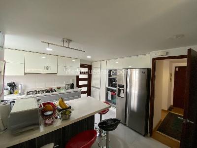 Apartamento de 2 alcobas en venta en Buganvilla Multicentro, Bogotá, 137 m² · foto 3 de 16