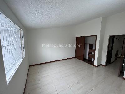 Casa en venta en Mandalay, Bogotá · foto 2 de 20