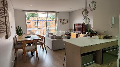 Apartamento de 2 alcobas en venta en Caobos Salazar Cedritos, Bogotá, 74 m² · foto 6 de 15