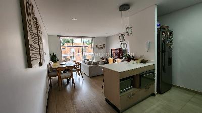 Apartamento de 2 alcobas en venta en Caobos Salazar Cedritos, Bogotá, 74 m² · foto 7 de 15