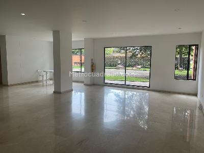 Apartamento de 4 alcobas en venta en Cerros De Sotileza, Bogotá, 245 m² · foto 17 de 19