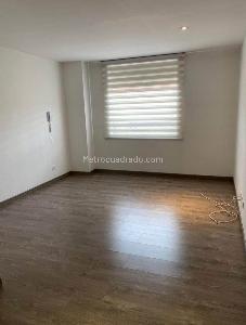 Apartamento de 4 alcobas en venta en Cerros De Sotileza, Bogotá, 245 m² · foto 6 de 19
