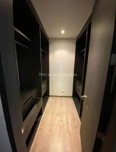Apartamento de 4 alcobas en venta en Cerros De Sotileza, Bogotá, 245 m² · foto 8 de 19