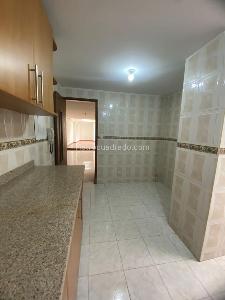 Apartamento en venta en Santa Barbara Central, Bogotá · foto 3 de 9