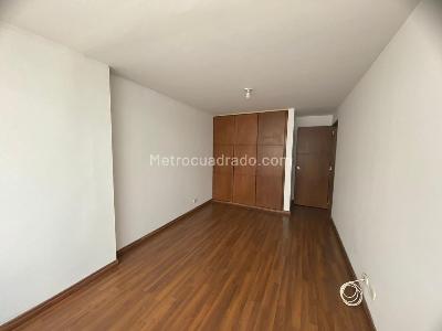 Apartamento en venta en Santa Barbara Central, Bogotá · foto 8 de 9