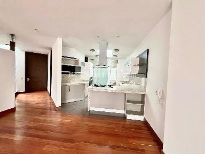 Apartamento de 3 alcobas en venta en Chico Reservado, Bogotá, 160 m² · foto 3 de 13