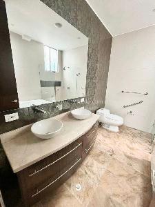 Apartamento de 3 alcobas en venta en Chico Reservado, Bogotá, 160 m² · foto 5 de 13