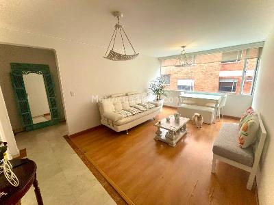 Apartamento en venta en Santa Barbara Central, Bogotá · foto 4 de 9