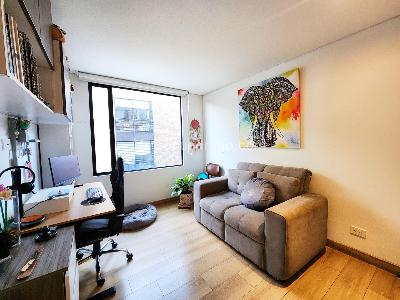 Apartamento de 2 alcobas en venta en Santa Barbara Occidental, Bogotá, 87 m² · foto 2 de 10