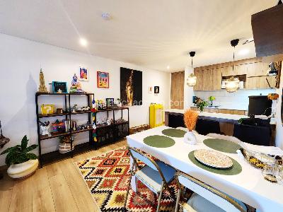 Apartamento de 2 alcobas en venta en Santa Barbara Occidental, Bogotá, 87 m² · foto 7 de 10