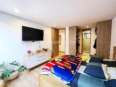 Apartamento de 2 alcobas en venta en Santa Barbara Occidental, Bogotá, 87 m² · foto 9 de 10