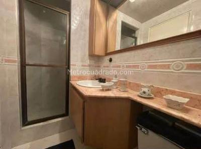 Apartamento en venta en Lagos De Cordoba, Bogotá · foto 5 de 11