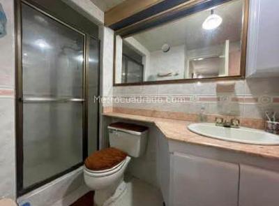 Apartamento en venta en Lagos De Cordoba, Bogotá · foto 6 de 11
