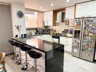 Apartamento en venta en Los Rosales, Bogotá · foto 7 de 20