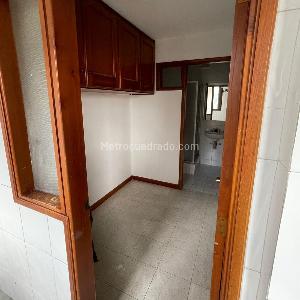 Apartamento en venta en Santa Barbara Occidental, Bogotá · foto 4 de 14