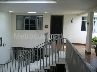 Casa de 5 alcobas en venta en Santa Monica, Cali, 495 m² · foto 12 de 17