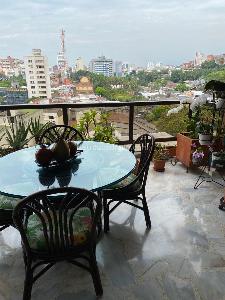 Apartamento de 4 alcobas en venta en Santa Monica, Cali, 225 m² · foto 4 de 18