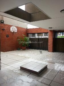 Apartamento de 4 alcobas en venta en Santa Monica, Cali, 225 m² · foto 15 de 18