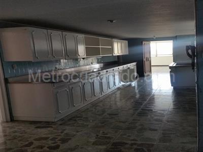 Apartamento en venta en Granada, Cali · foto 2 de 9