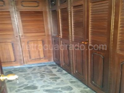 Apartamento en venta en Granada, Cali · foto 8 de 9