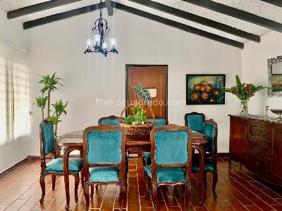 Casa de 3 alcobas en venta en Santa Monica, Cali, 370 m² · foto 8 de 8