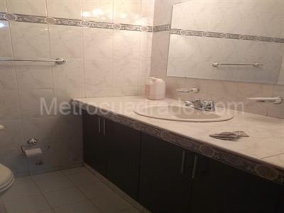 Apartamento de 3 alcobas en venta en Centenario, Cali, 123 m² · foto 8 de 13