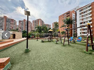 Apartamento de 3 alcobas en venta en Altos De Cristales, Cali, 147 m² · foto 10 de 20